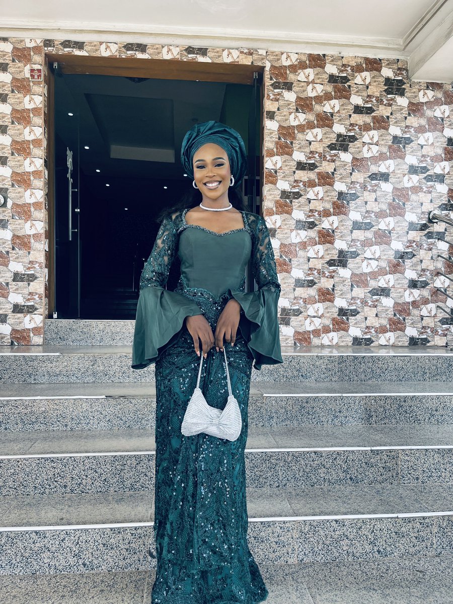 tomipe_o's tweet photo. When love calls, you show up looking good 😊 https://t.co/CQlzWQrG8F