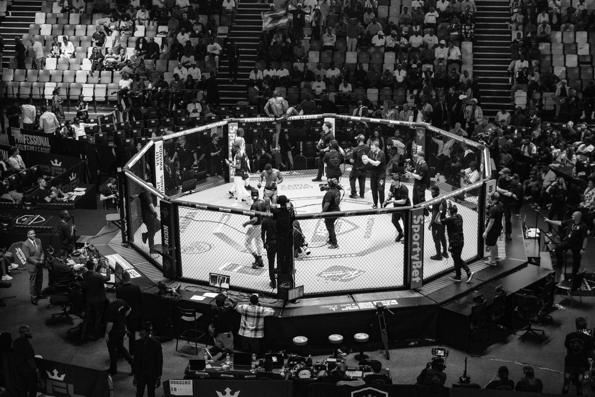Thisisbaano's tweet photo. PFL monochrome https://t.co/lTFB2zfzKd