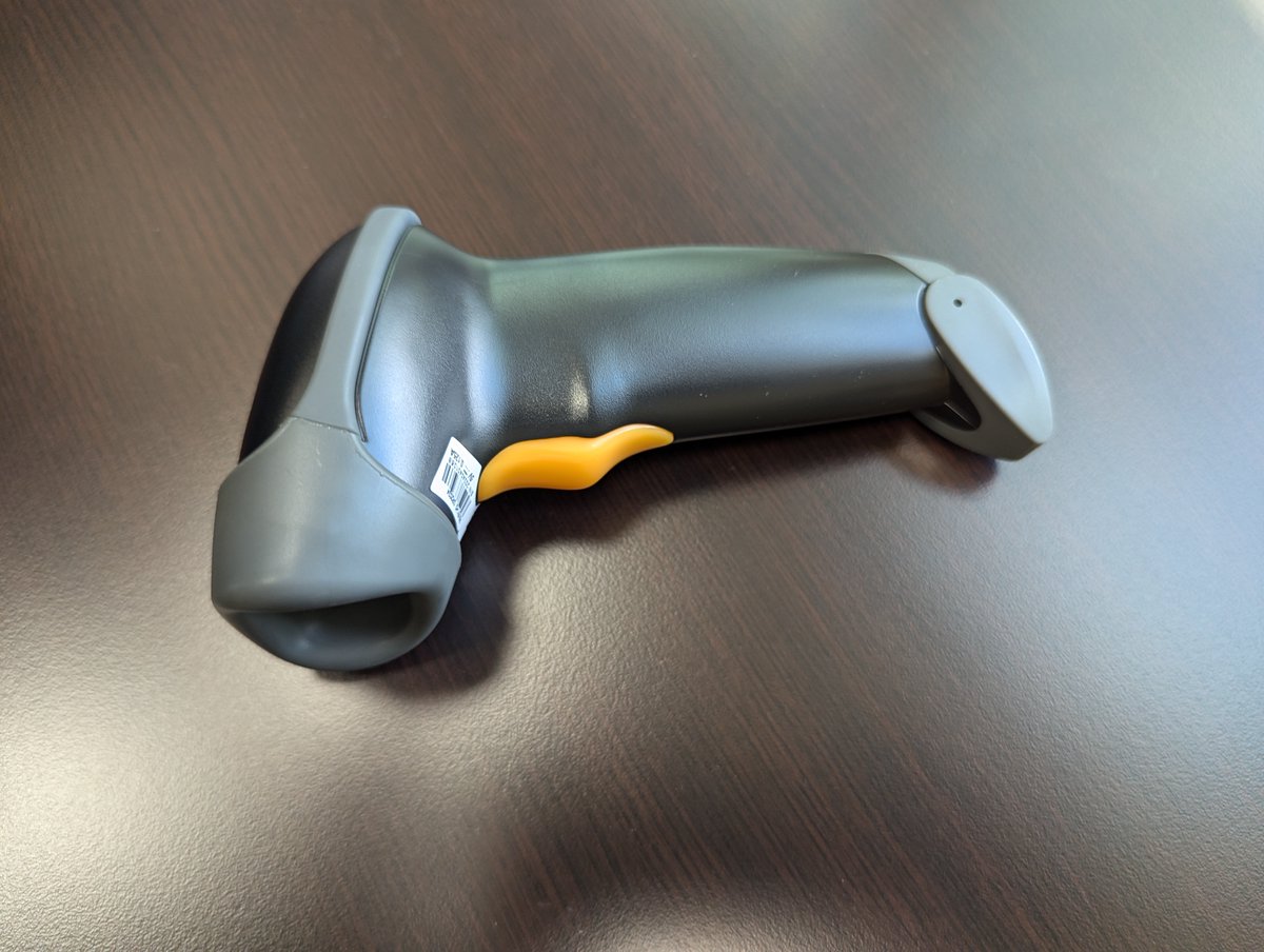 TSU readers simplify record keeping on the go! The reader makes it easy to accurately record which calf goes with which TSU number, making it easier to find and submit DNA samples to CAA for testing. Contact us at registry@cdnangus.ca to order your reader today