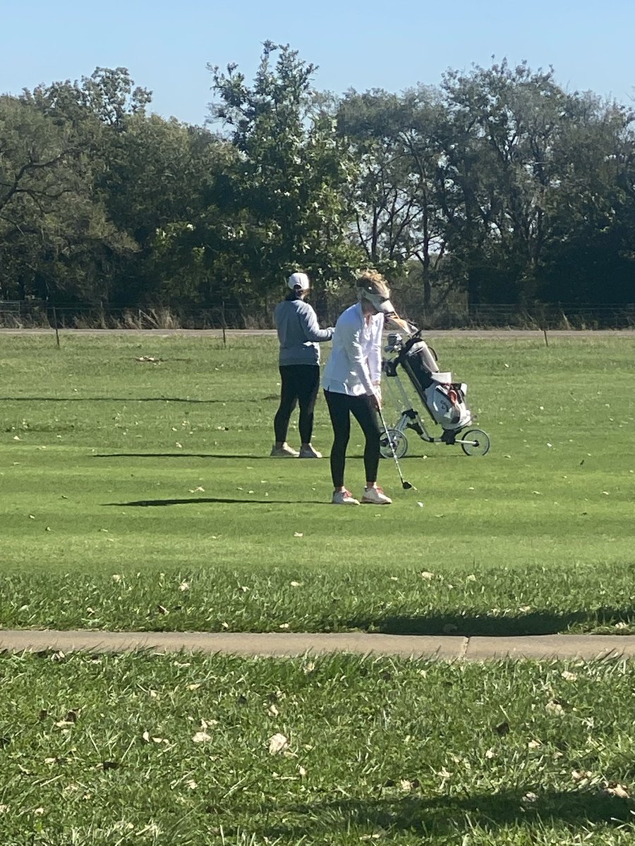 PiperPirates's tweet image. Hadley Heim and Georgia Lightfoot competing at Emporia today in the first round of 5a State Golf. @PiperUSD203