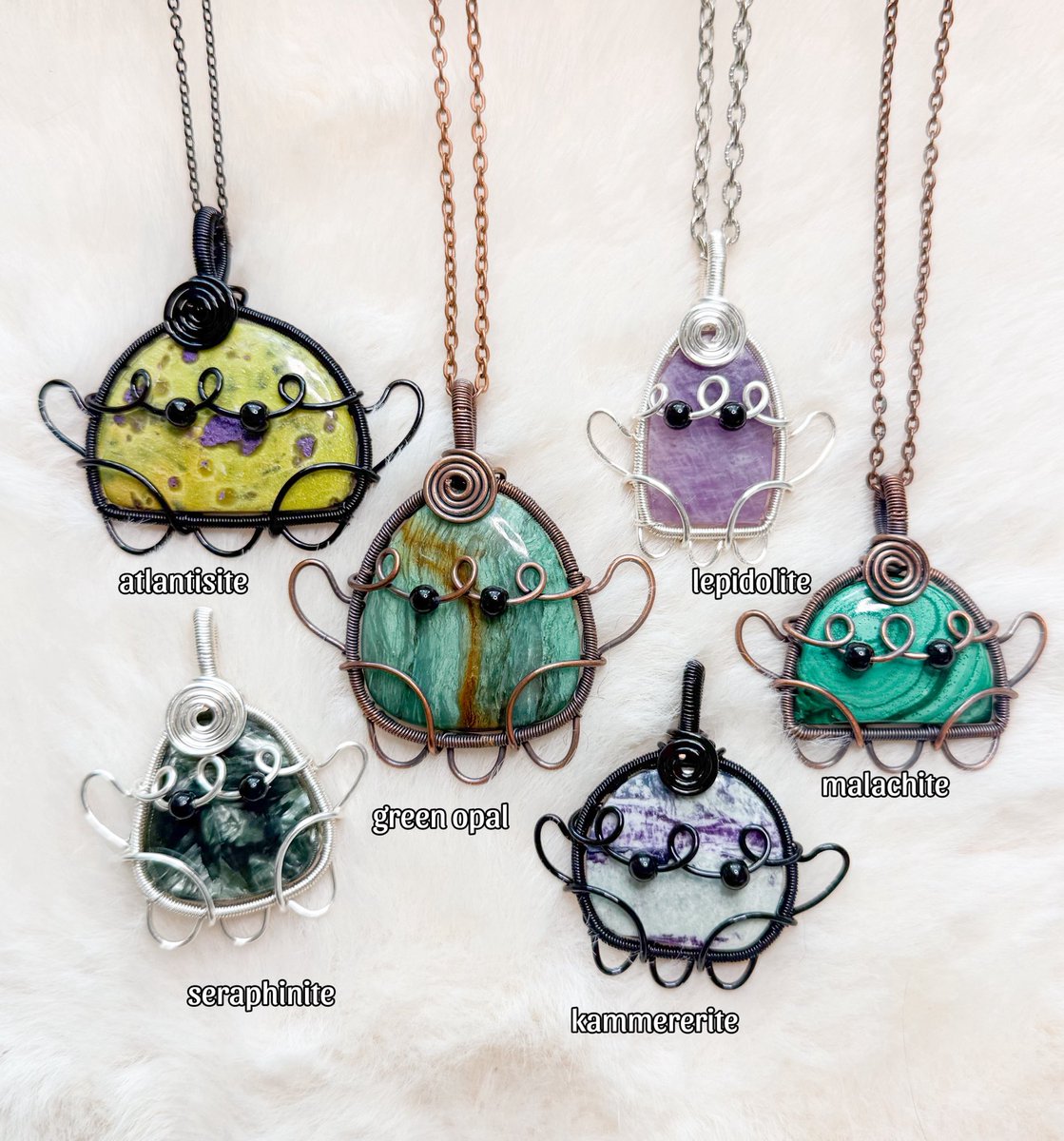 people don’t want candy for Halloween, they want mildhippie crystal necklaces 🕷️🕸️👻

available on my shop Friday 10/24 at 8pm est