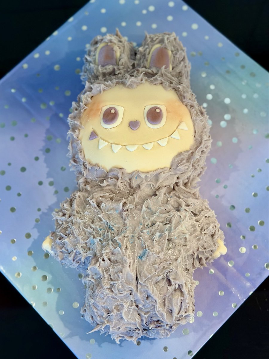 Emily’s Labubu cake. 😁