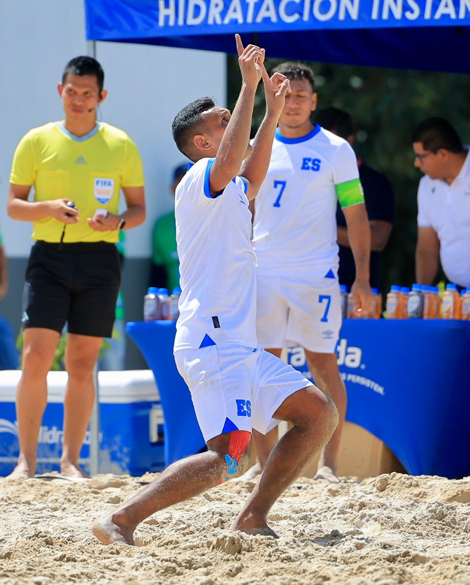 La Selecta (@laselecta_slv) on Twitter photo 🇸🇻 5-4 🇬🇹
Finalizó el partido
Medalla de Oro para nuestros guerreros 🥇
📸 <a href="/indeselsalvador/">INDES El Salvador</a>
#ElSalvador #LaSelectaDePlaya 🇸🇻 5-4 🇬🇹
Finalizó el partido
Medalla de Oro para nuestros guerreros 🥇
📸 <a href="/indeselsalvador/">INDES El Salvador</a>
#ElSalvador #LaSelectaDePlaya