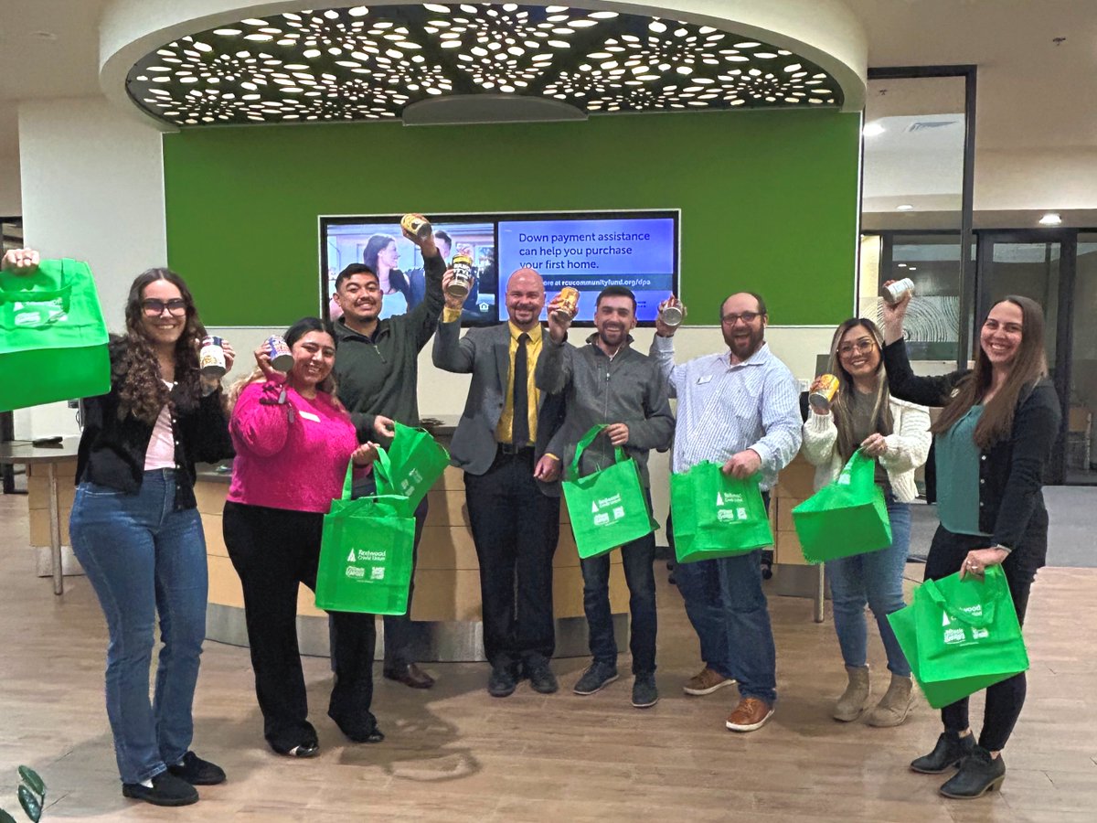 Join us in spreading holiday cheer!

This season, we're teaming up with A Simple Gesture to help fight hunger in the North Bay and San Francisco.

HOW YOU CAN HELP: Sign up to leave a bag or box of shelf-stable food on your doorstep for pickup on either November 8 or December 13.