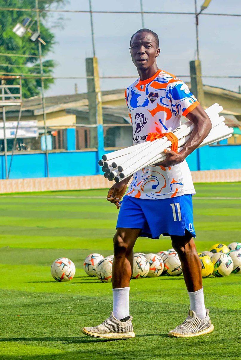 SEAMORIOW's tweet photo. The sun, the sweat, the spirit — Monday mood with InspiredBoyz 🌅⚽
Champions are made on days like this. Monday training vibes 🎥🔥

#InspiredBoyz #MondaySession https://t.co/VYF2PxRElT