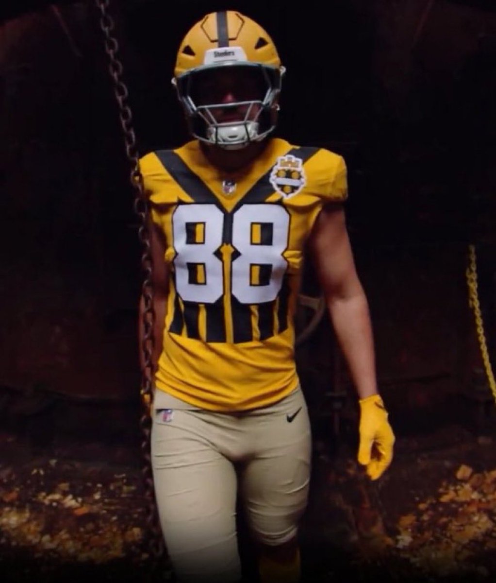 𝙃𝙤𝙤𝙙𝙞 🦍 tweet media