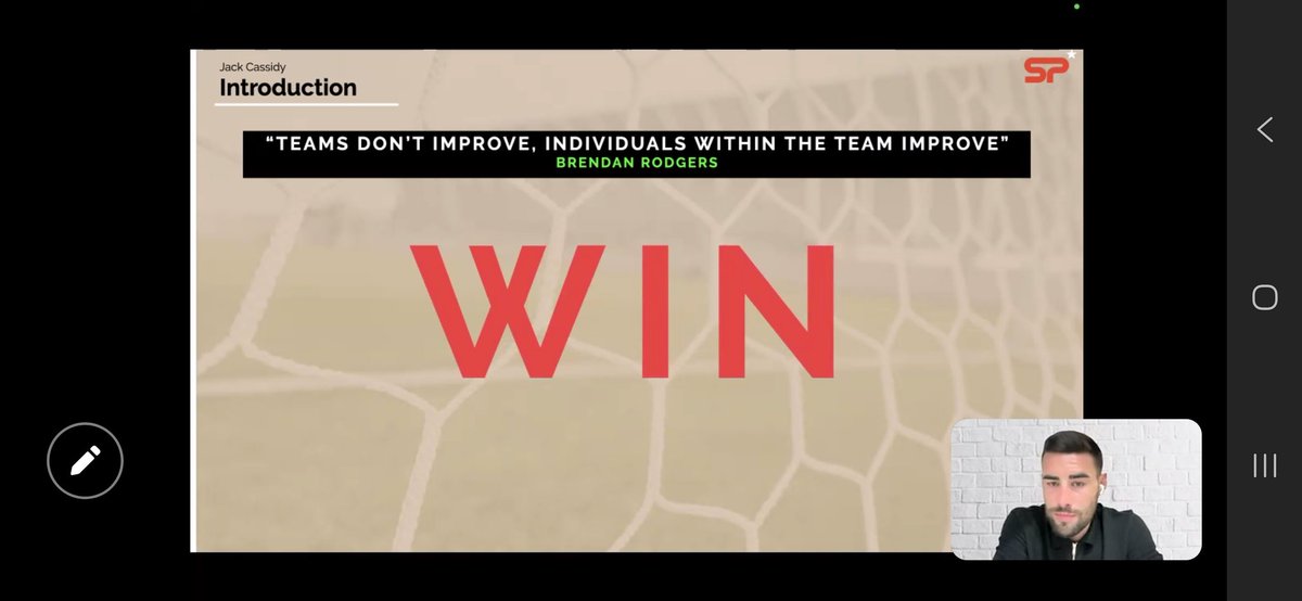 EnginErdem07's tweet image. İngiltere ve Galler merkezli önemli bir futbol eğitim kurumunun düzenlediği, ‘FUTBOL TAKIMI İÇİNDE OYUNCUYU GELİŞTİRME,’ konulu çok modern bir seminere katılarak uluslararası eğitimlerimi sürdürdüm. ⚽️