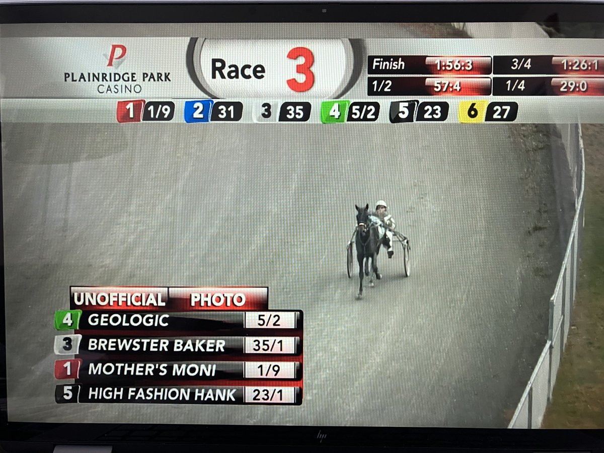 graybrigade's tweet photo. Congratulations to #Geologic &amp; driver Yannick Gingras with the win today in the MA Breeders Stakes for 2YO Colts &amp; Geldings in 1:56.3 @PlainridgePark, MA. Thanks to Paul Kelley for having him ready to go! #harnessracing @GFGStable https://t.co/l5IpCAWwbx