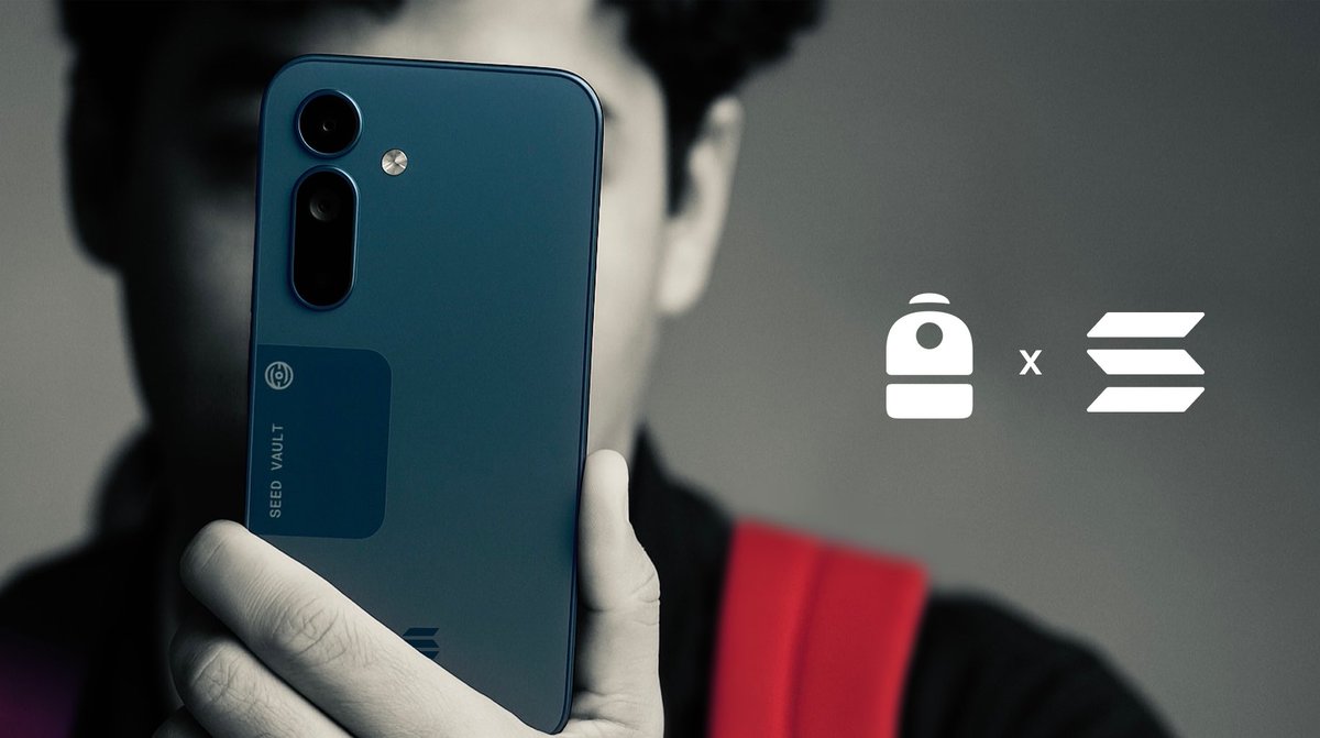 Hand holding a blue Solana Seeker phone with Backpack and Solana logos