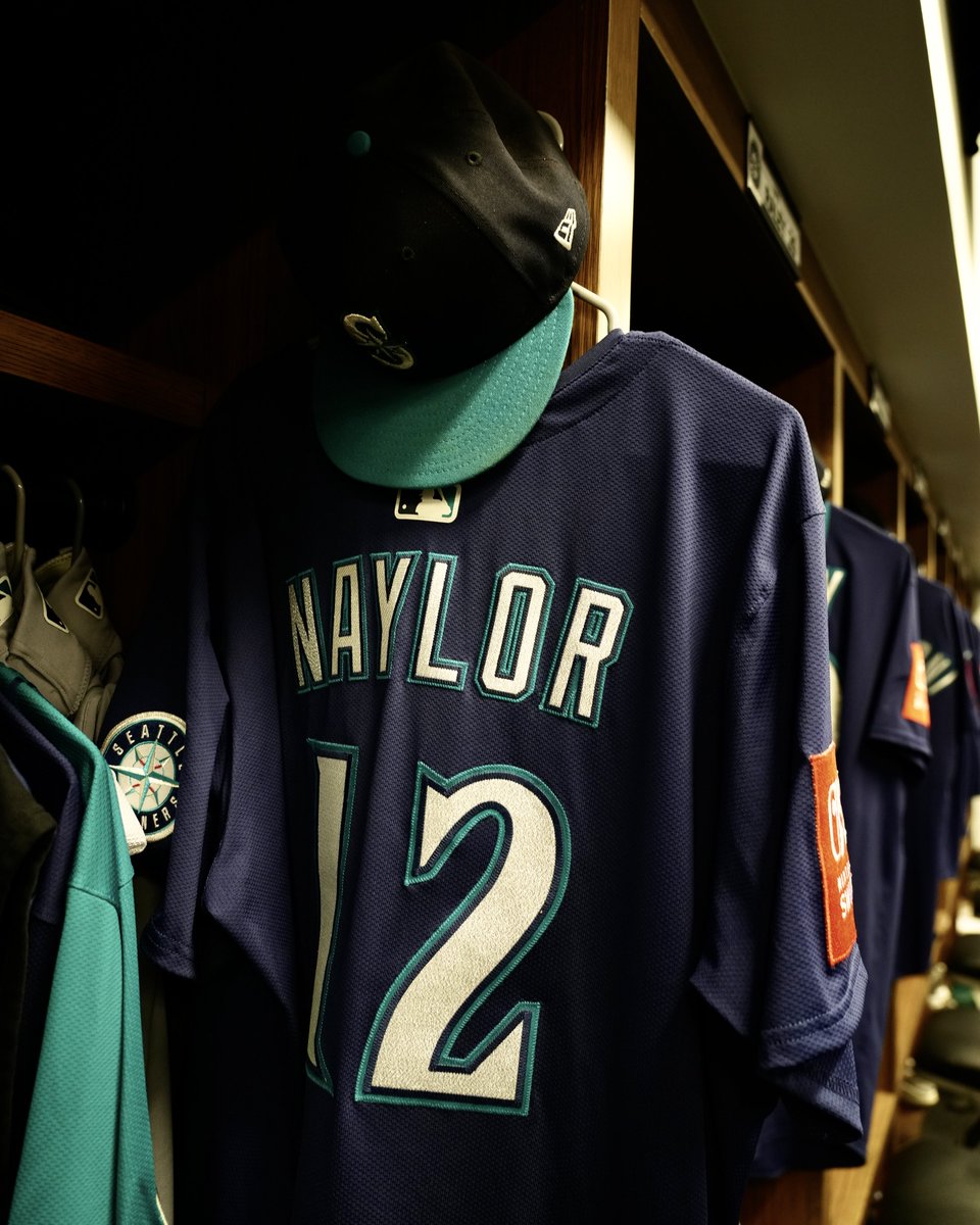 Mariners's tweet image. Game 7 threads. #SeizeTheMoment