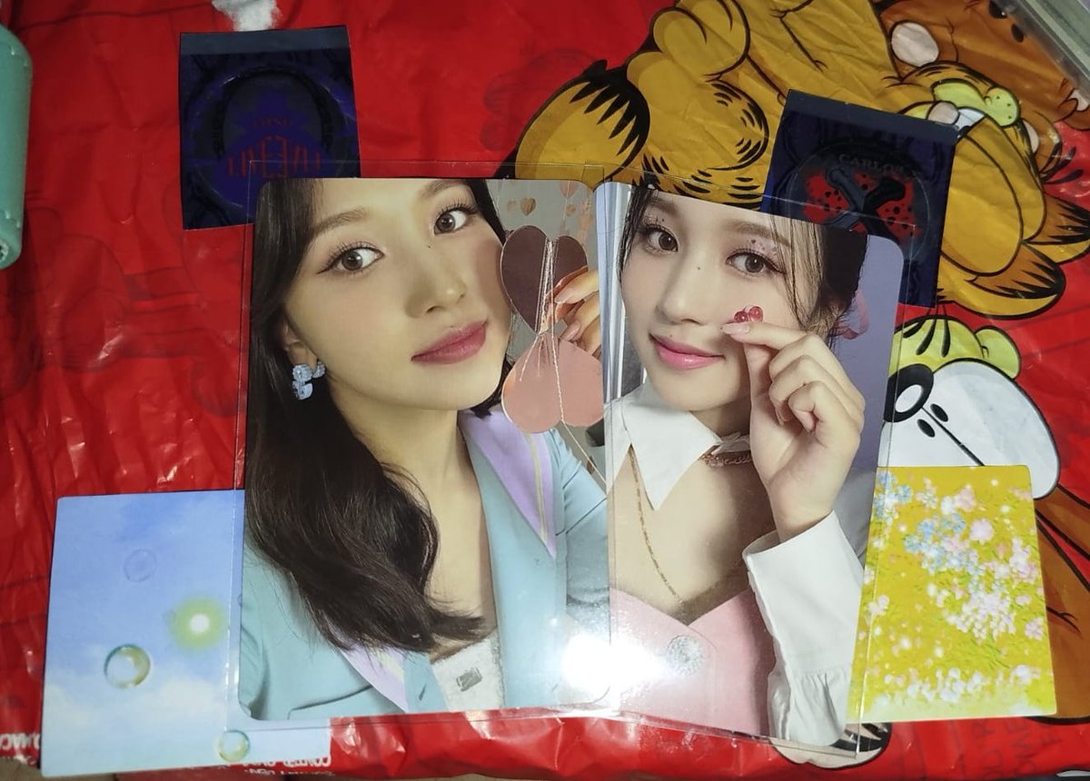 mnari97s's tweet photo. 💌 – feedback positivo para @SUNDONG_niki ⁠♡

muito obrigada por ter me ajudado a completar meu set do formula of love vendendo esses 2 pcs que são um mais lindo que o outro <3 me atendeu bem no momento da compra e da entrega tbm! ^^ https://t.co/SCnW2rnFs0