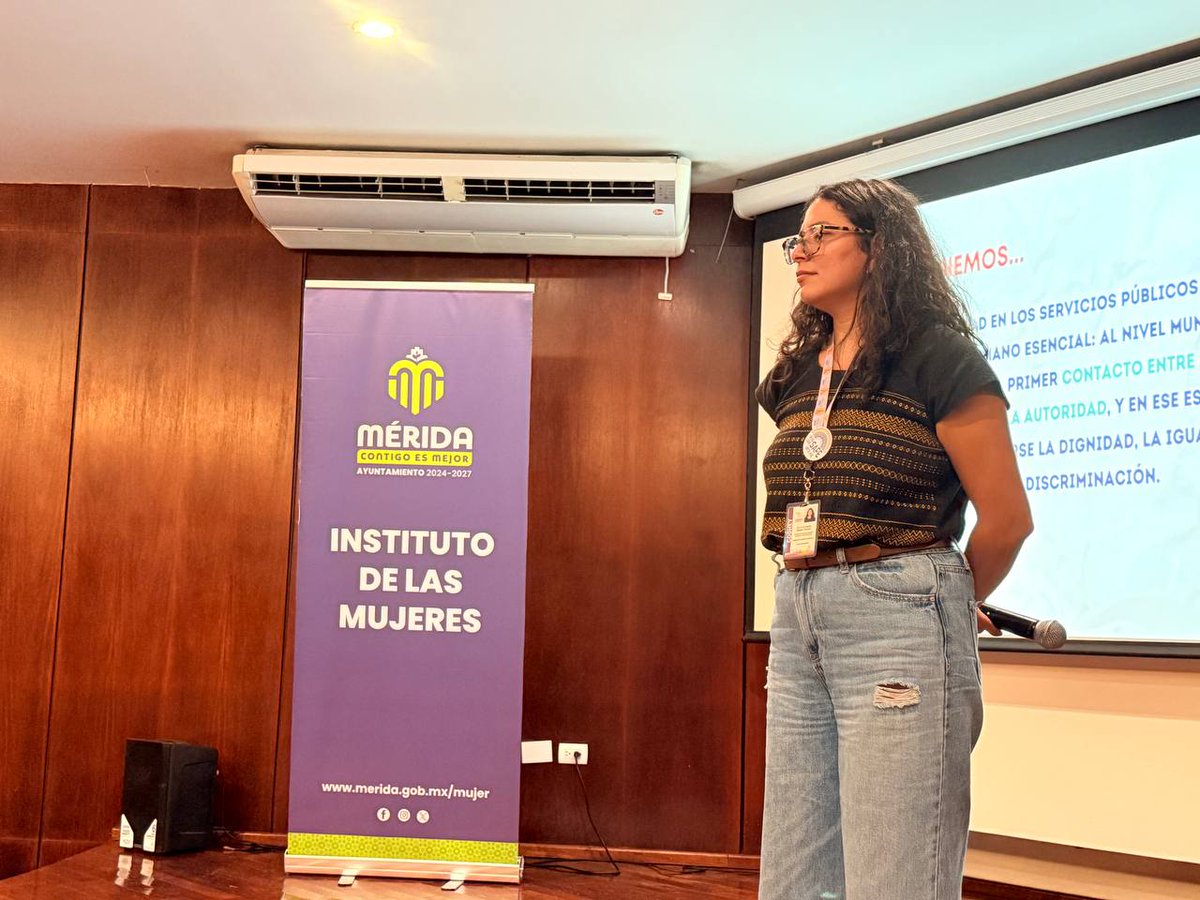 💬¿Cómo fortalecemos la igualdad desde el servicio público?
Desde la UIG de la CODHEY impartimos la capacitación “Derecho a la Igualdad y No Discriminación” al personal del Instituto de las Mujeres de Mérida, promoviendo reflexión y  perspectiva de género para garantizar derechos