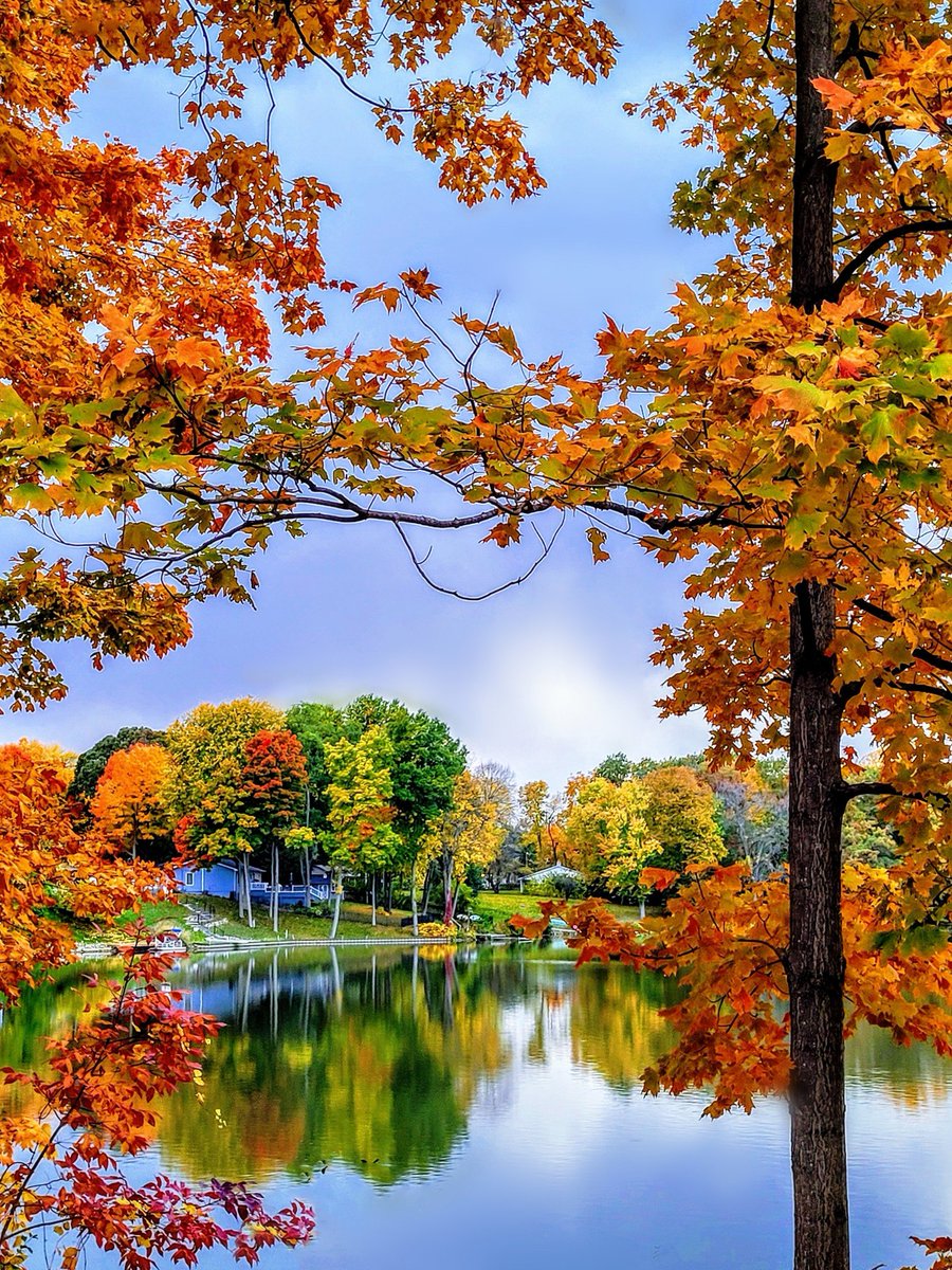 DestCharming's tweet image. October...when real life looks like a watercolor painting.
🍁🍂🍁🍂🍁🍂🍁🍂
destinationcharming.com 
#autumn #naturephotography #fallcolors