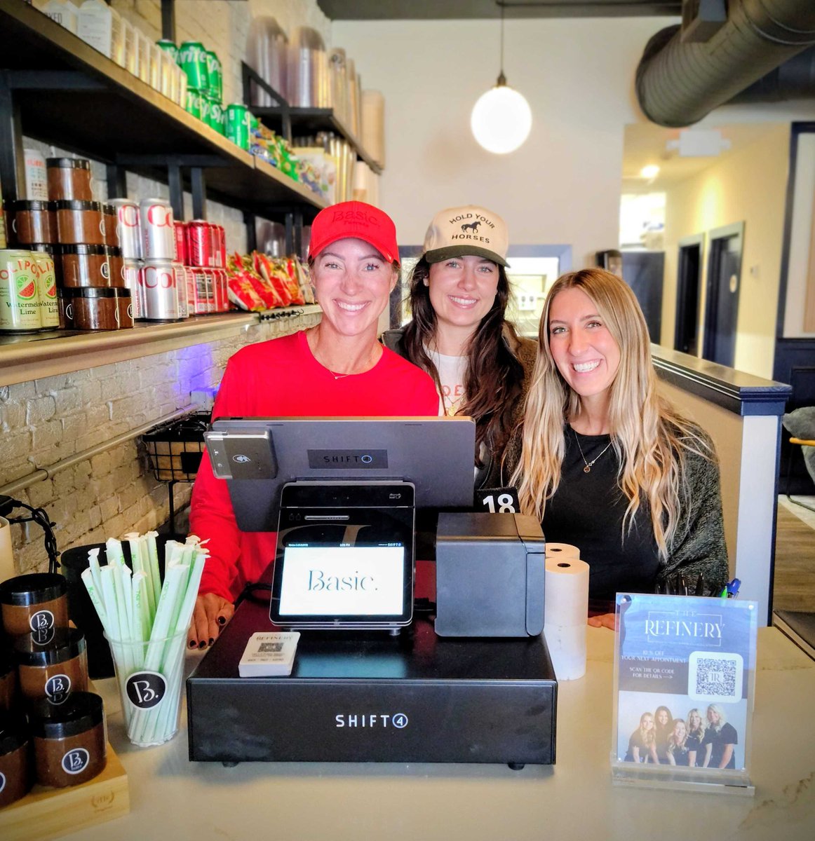 CPando_SkyTab's tweet image. 🥗 Keep it fresh &amp;amp; Keep it Basic. 📷JUST OPENED!!!! Located in Lebanon, TN, this modern on-the-go eatery serves up fresh fruit bowls, smoothies, wraps, and all the healthy, delicious bites your body will thank you for! 📷Checkout is a breeze thanks to
📷#LebanonEats…