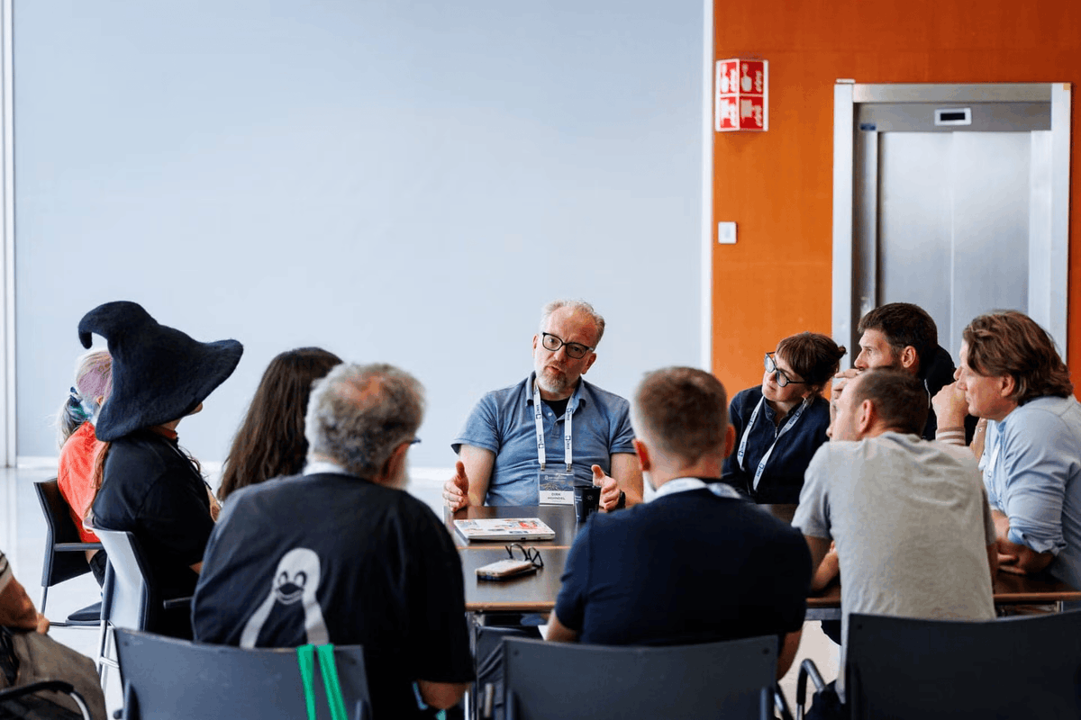 PyTorch's tweet image. Get face time with the people building #PyTorch.
Join small-group Meet the Experts sessions at #PyTorchCon 2025 to talk directly with engineers behind PyTorch Compiler, Dev Infra, Module Maintainers, and vLLM.
📍 Oct 22–23
🔗 hubs.ly/Q03PnvGm0