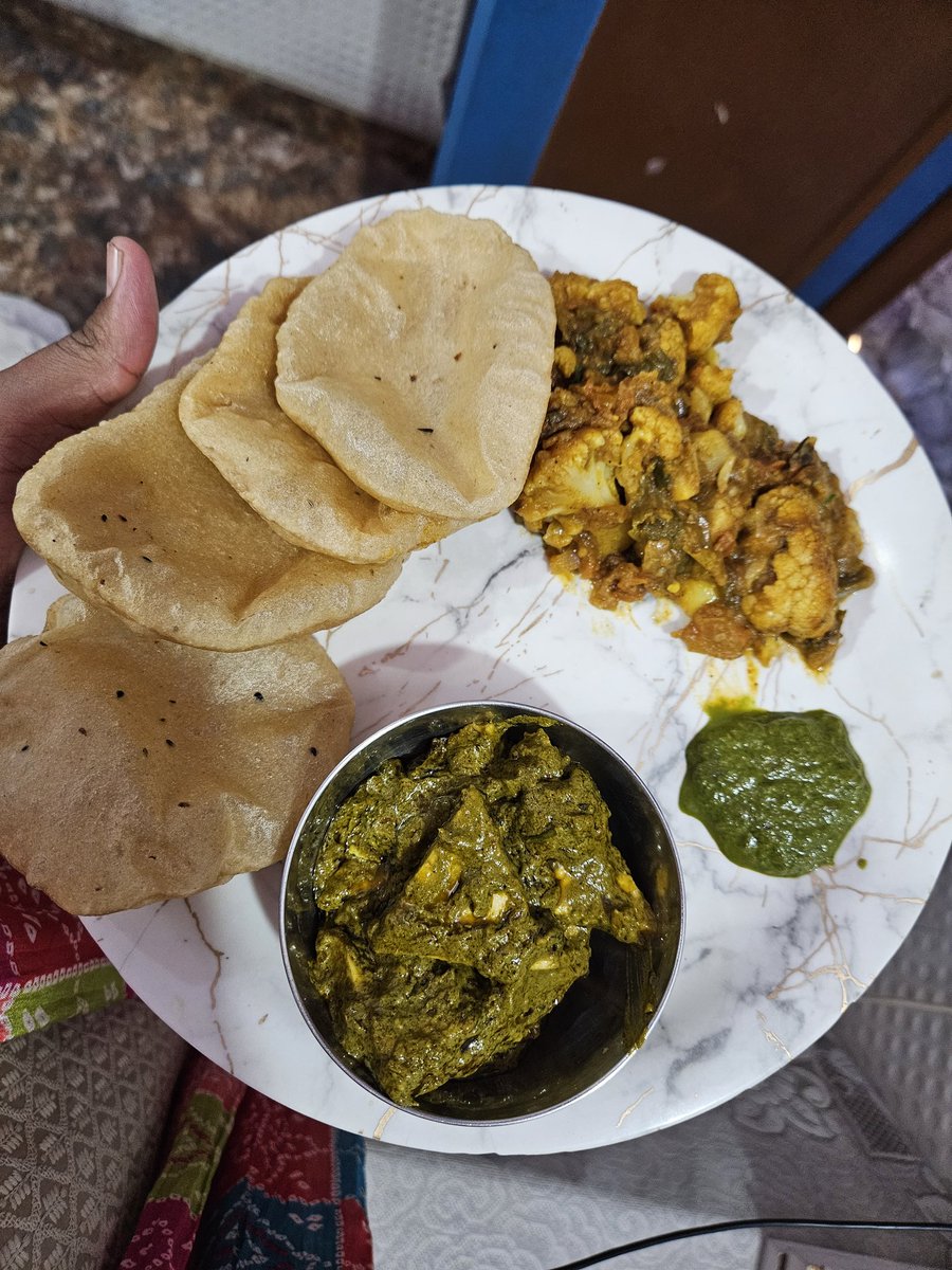 Because oomf said to post. All thanks to <a href="/anant_54/">Anant</a>, <a href="/lotsakayjeez/">VP of floptropica</a>, and one more cutie. Y'all have my heart ❤️. Everything on this plate is made by me, and it was delicious.