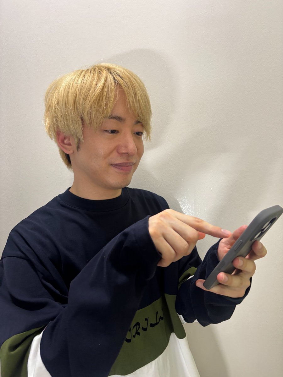 83Lightning Catapult (@lc83aidasakai) on Twitter photo #16 【侵略者】 
#14 配信日(10/7)に収録した
リスニングパーティーの模様から。
SixTONES・森本慎太郎さんも気づいていた?
トウモロコシ都市伝説に指摘が入ります。
メッセージや各種配信サイトは
番組公式HPのリンクから!
lightningc.83lc.net
番組ハッシュタグは
#DJ松永ライカタ #16 【侵略者】 
#14 配信日(10/7)に収録した
リスニングパーティーの模様から。
SixTONES・森本慎太郎さんも気づいていた?
トウモロコシ都市伝説に指摘が入ります。
メッセージや各種配信サイトは
番組公式HPのリンクから!
lightningc.83lc.net
番組ハッシュタグは
#DJ松永ライカタ