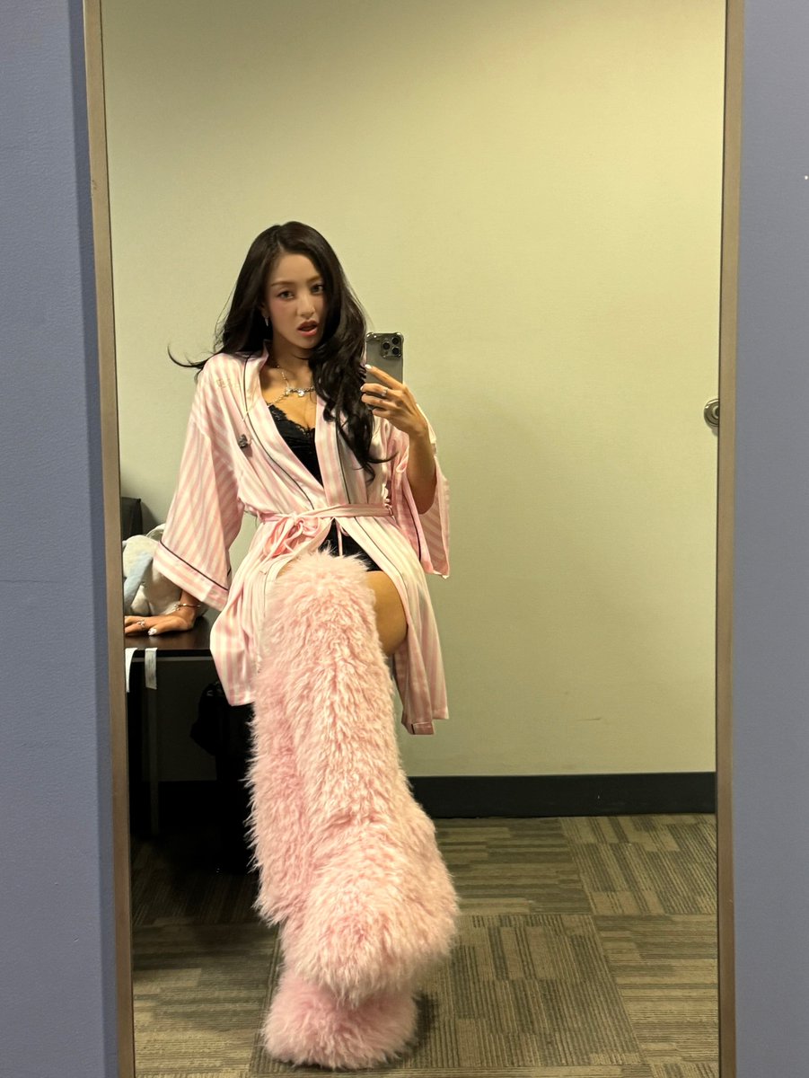 S9LEN7's tweet photo. Nope nie dam wam spokoju bo wróciłam 🫣💋
https://t.co/TFryY7kPB1
#SELSTAGRAM https://t.co/yDGw7rVcIN