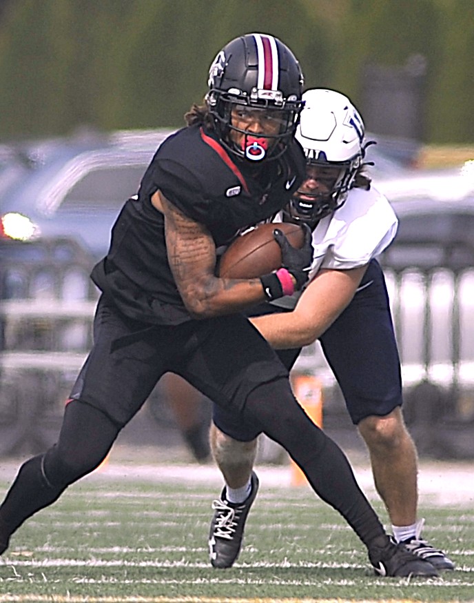Indianapolis Indiana Lincoln VS UIndy College Football Oct 18 2025  Nikon D4 Nikon D3 Nikon  300 mm 2.8 Manual focusing lens 80/200 2.8 at f4 &amp; 3.5 Nikon lens 1/5000 ISO 250 .