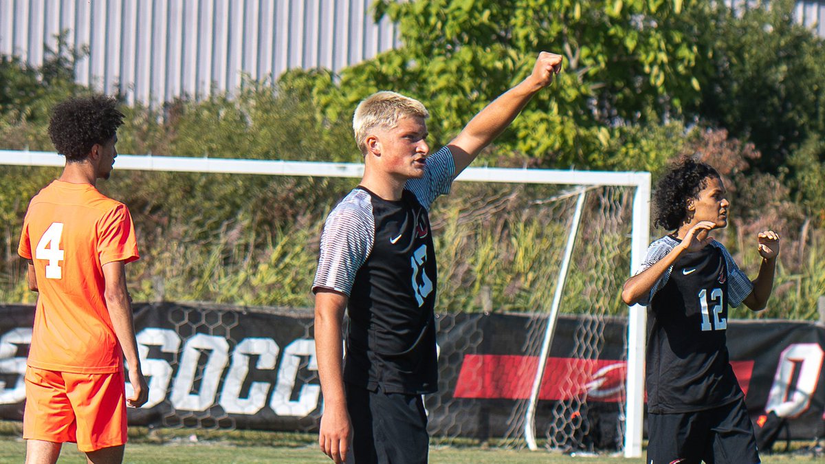 OwensCC's tweet photo. CONFERENCE CHAMPS!!! ๐๐ฅ
@OwensExpress Menโs Soccer has won the the OCCAC Championship and will start their postseason run against Terra State at 2 p.m. Tuesday, October 21!!!
Read more about menโs soccer postseason run โก๏ธ https://t.co/O9vC2Tkk5K
#LetsGoExpress https://t.co/jYNb74EcLn