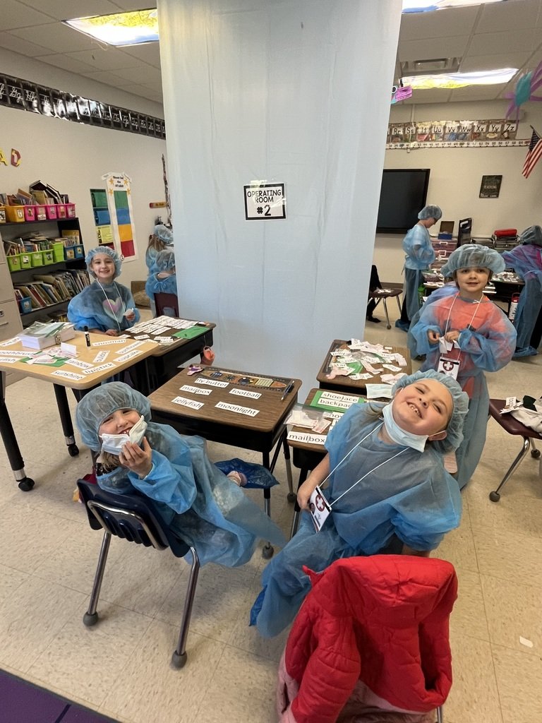 NORTH BORDER SCHOOL DISTRICT 100 tweet media