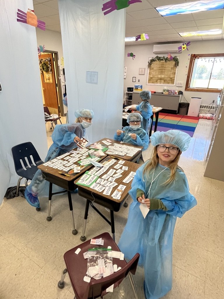 NORTH BORDER SCHOOL DISTRICT 100 tweet media