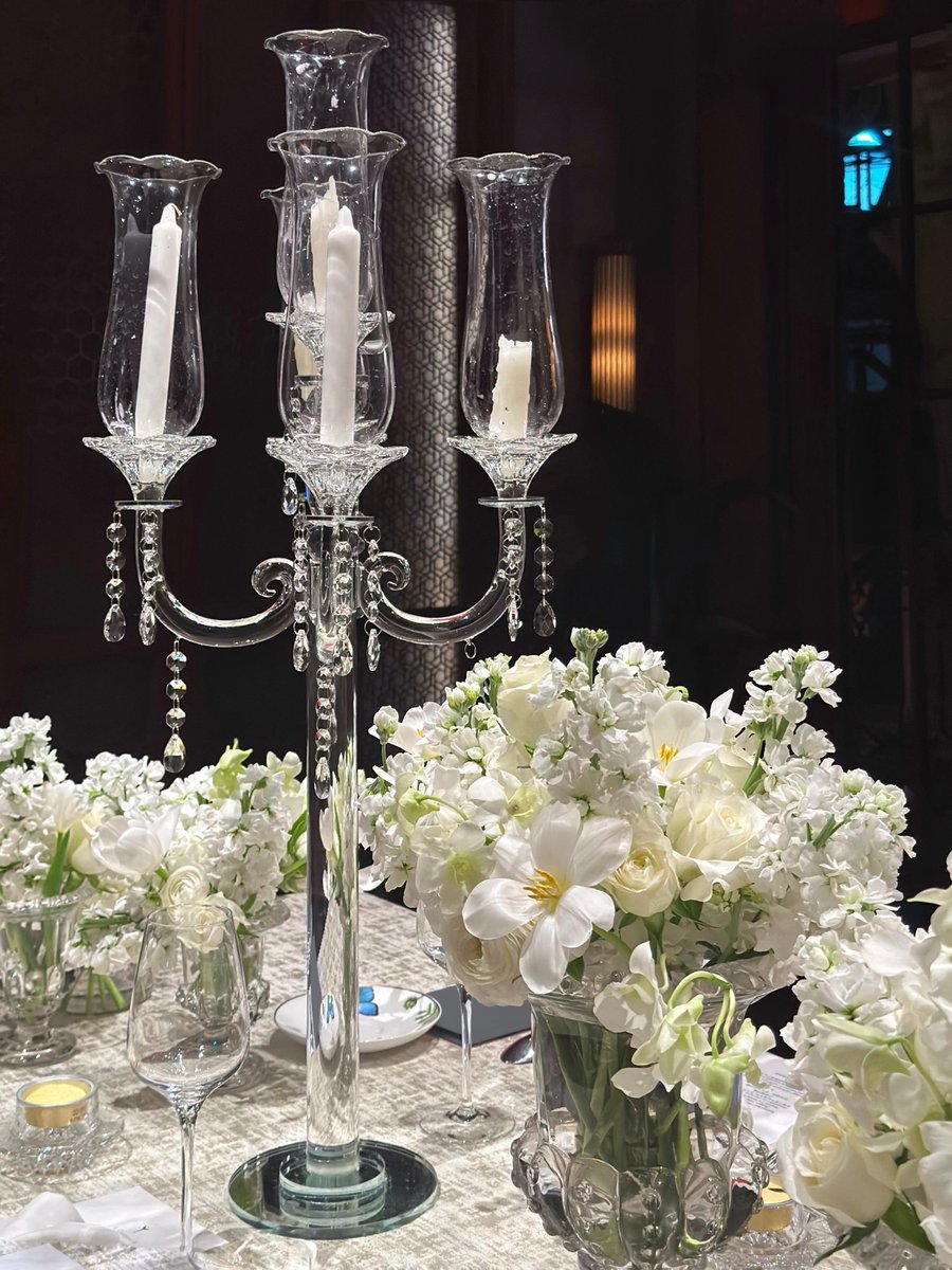 Even the smallest light can bring warmth to the darkest moments 💖🕯️🌸 A gentle glow, a kind word, a quiet presence sometimes that’s all it takes to shine through 🌟💫