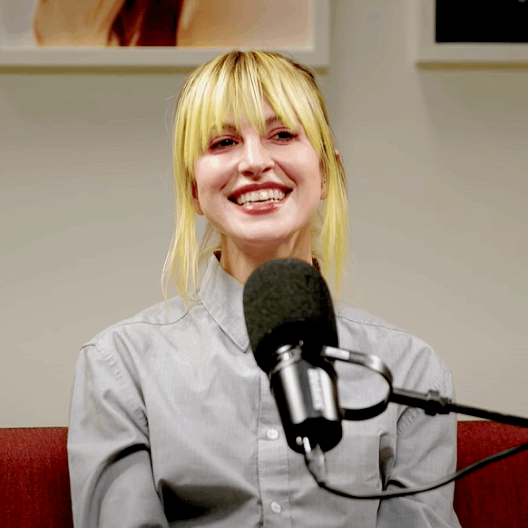 picsofhayley's tweet photo. 📷 hayley williams on popcast for the new york times (2025) https://t.co/GRuDOffE7Z