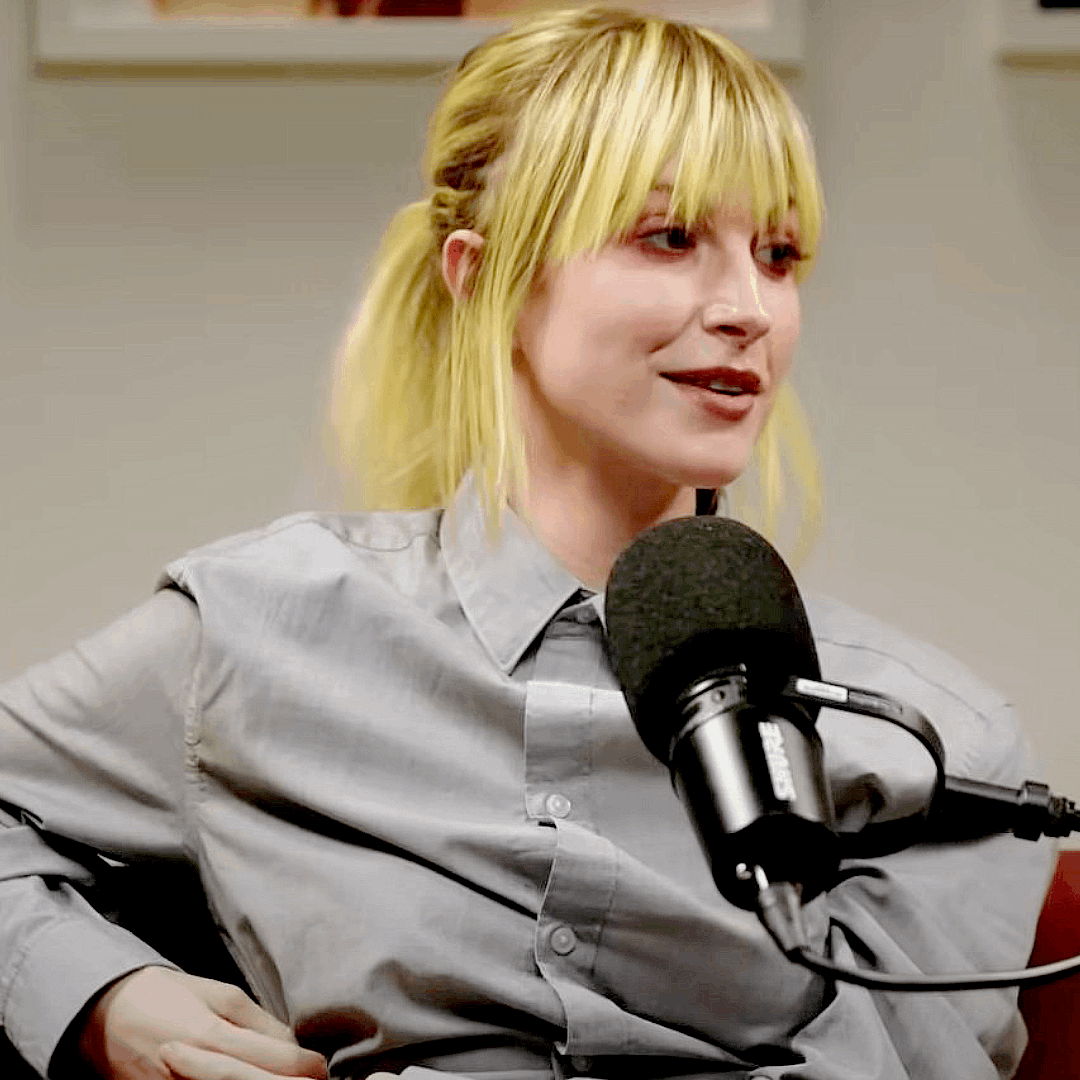 picsofhayley's tweet photo. 📷 hayley williams on popcast for the new york times (2025) https://t.co/GRuDOffE7Z