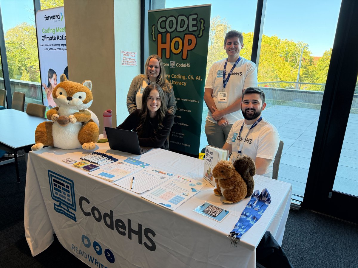 CodeHS's tweet image. Hey Chicago teachers, are you attending the BootUp Summit? Swing by the CodeHS booth to learn about our Elementary courses, say hi to our great team, and get some fun swag!
#cs #readwritecode