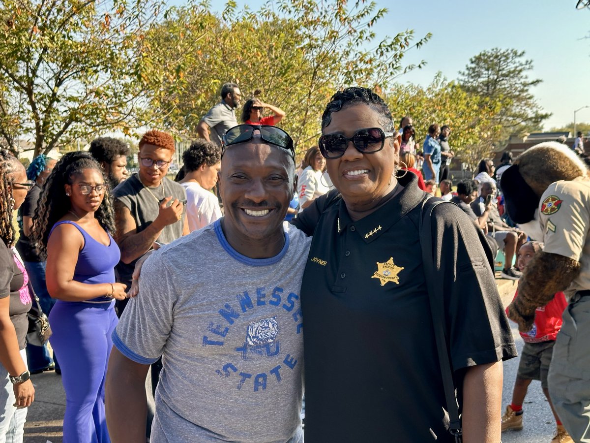 Always great to see so many family &amp; friends at the <a href="/TSU_Tigers/">Tennessee State Athletics</a> #TSUHomecoming Parade!