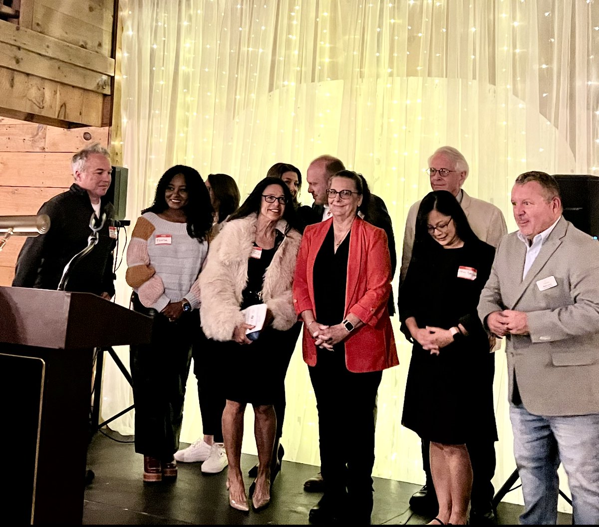 Today, I had the pleasure of attend the annual "Ten Talk &amp; Silent Auction" hosted by #MaineCommercial Chamber &amp; #WMETV. I want to express my gratitude to Hon. Marty, the Mayor of #Biddeford; Hon. Jodi, the Mayor of #Saco; City Councilor Oscar; the city managers: Ms. Diver, Ms.