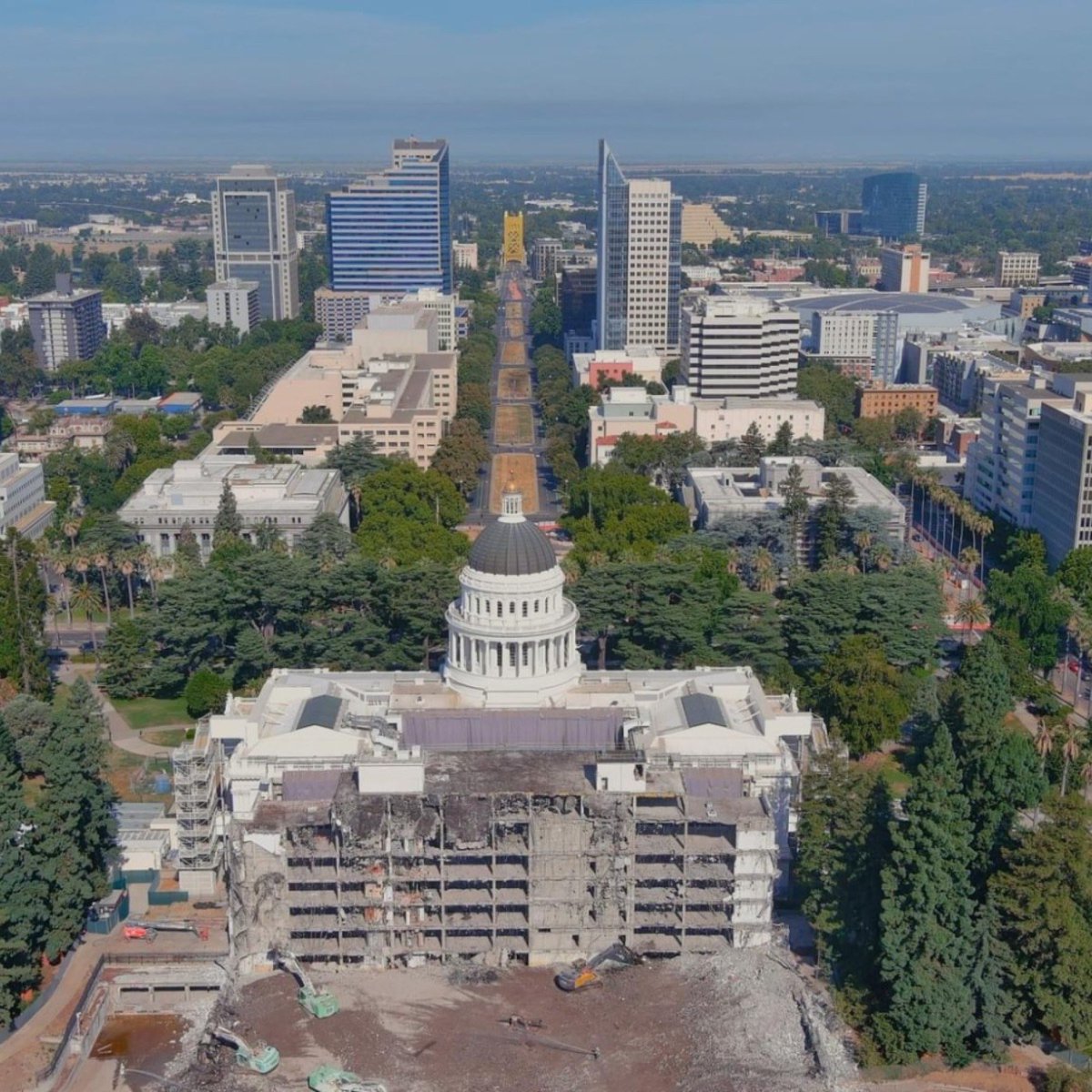 I wonder why everyone on the left is so upset about President Trump‘s expansion of the White House that is being 100% funded by donations, but have zero interest in the $1.6 billion expansion of Gavin Newsom‘s California Capitol that is 100% taxpayer funded and 100% cloaked in