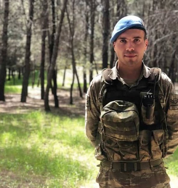 gelinciklerimiz's tweet image. Herkesin aklına bu fotoğraf kazındı.

Şehit P.Uzm.Çvş Umut Coşkun&apos;un nişanlısı, onu bembeyaz gelinliği ile uğurlamıştı. 

21.10.2019 ∞