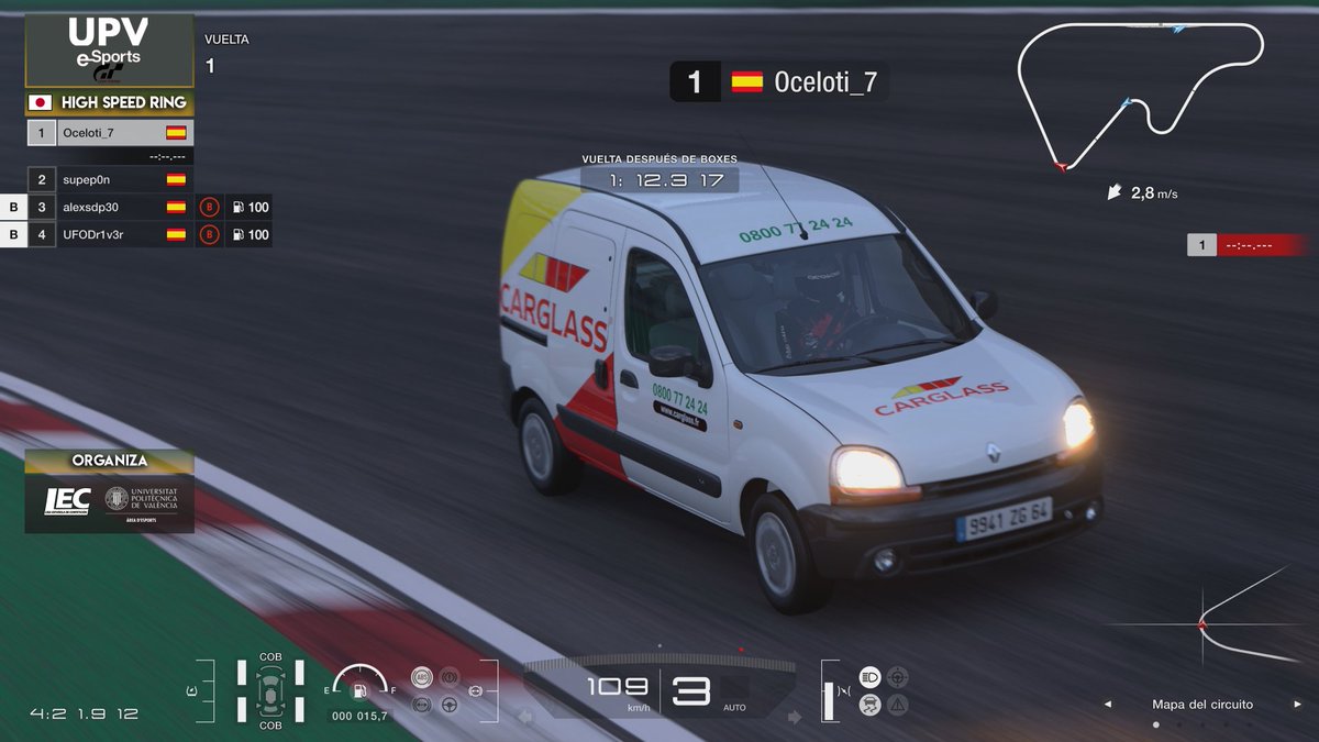 Ya hay algunos pilotos en pista

Así como dato