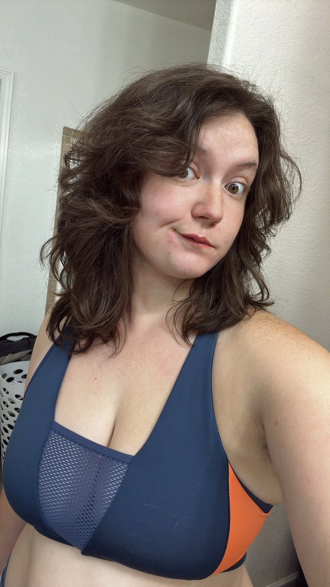 Vixenshelby tweet media