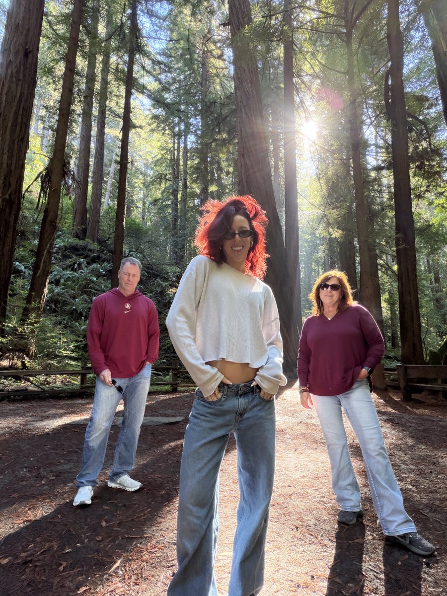 knoxnole's tweet photo. The Sickmon clan went West this weekend and conquered Sonoma and Muir Woods but not Palo Alto. I know…wrong trees. The blog is up amidst the chaos. https://t.co/4Xk8U2hDXt https://t.co/wAU487bxND
