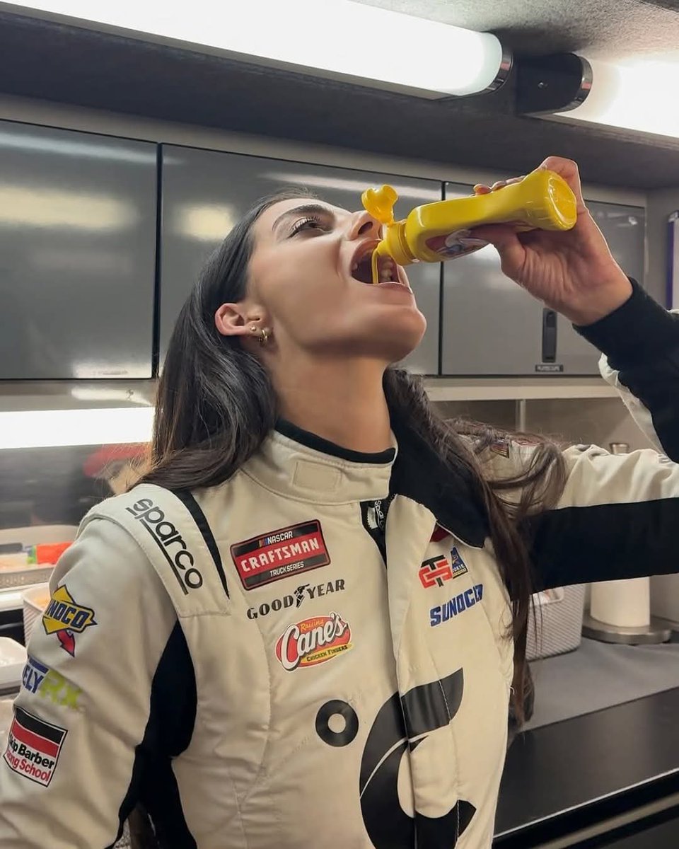 Toni B. |Not @ToniBreidinger.| tweet media