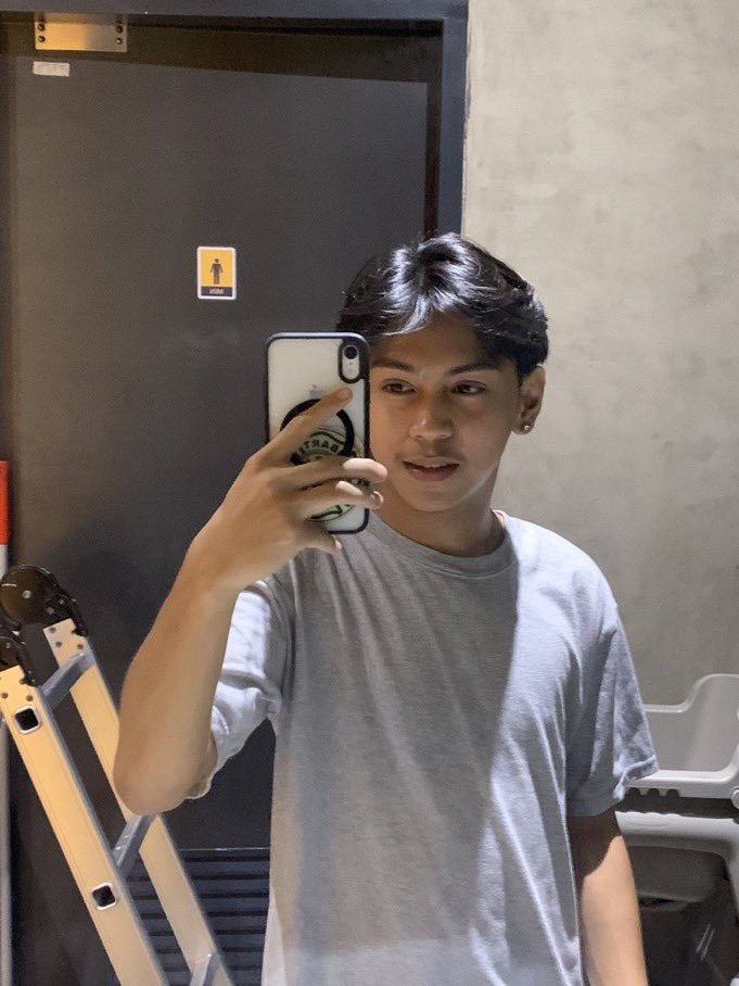 chilopogiii's tweet photo. dm sa tg? 
@chilopogiii https://t.co/yqdArtj2AF