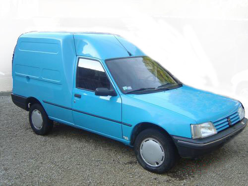Guillaume (@guill500) on Twitter photo Dernier match du soir du groupe Utilitaire :
- RENAULT Express
face à
- CITROEN 2CV AK
face à
- PEUGEOT 205 F
Photos dans l'ordre cité
Les votes ci-dessous
#lpbvp
<a href="/Memoire2cite/">🏘️ 🏗️ 🇫🇷 Mémoire2Ville 🌆 🚧Sagacité 🏗️ 🏘️</a>
<a href="/Generations7080/">Ⓖⓔⓝⓔⓡⓐⓣⓘⓞⓝⓢ60708090📼🎙️✨</a> Dernier match du soir du groupe Utilitaire :
- RENAULT Express
face à
- CITROEN 2CV AK
face à
- PEUGEOT 205 F
Photos dans l'ordre cité
Les votes ci-dessous
#lpbvp
<a href="/Memoire2cite/">🏘️ 🏗️ 🇫🇷 Mémoire2Ville 🌆 🚧Sagacité 🏗️ 🏘️</a>
<a href="/Generations7080/">Ⓖⓔⓝⓔⓡⓐⓣⓘⓞⓝⓢ60708090📼🎙️✨</a>