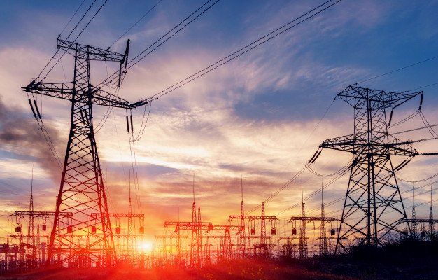 Empresa reconoce sobrecobro de 100 millones de dólares en tarifas eléctricas en Chile, además de el ya mencionado error por IPC