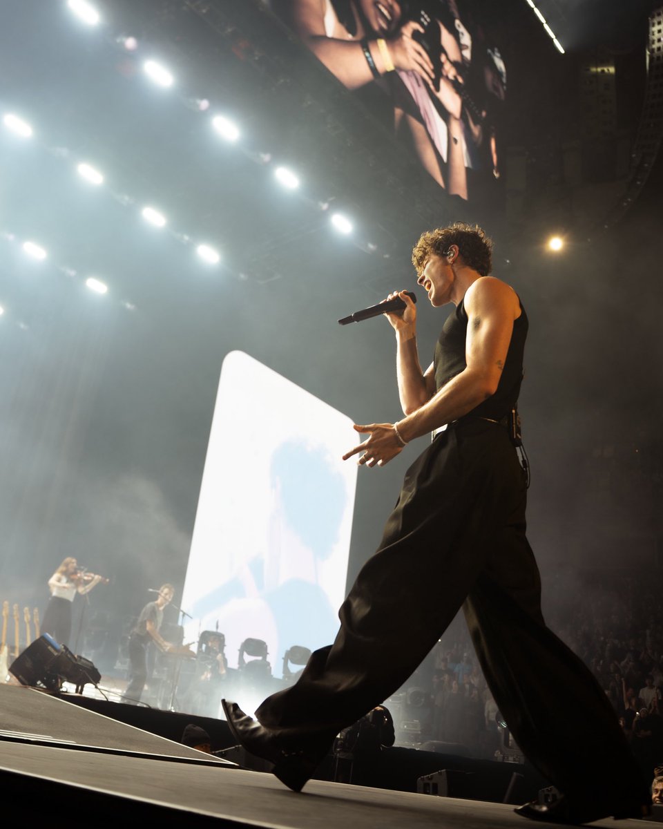 charliepief's tweet image. full circle &amp;lt;3 #OnTheRoadAgain

(pls pls pls don’t post without credit)