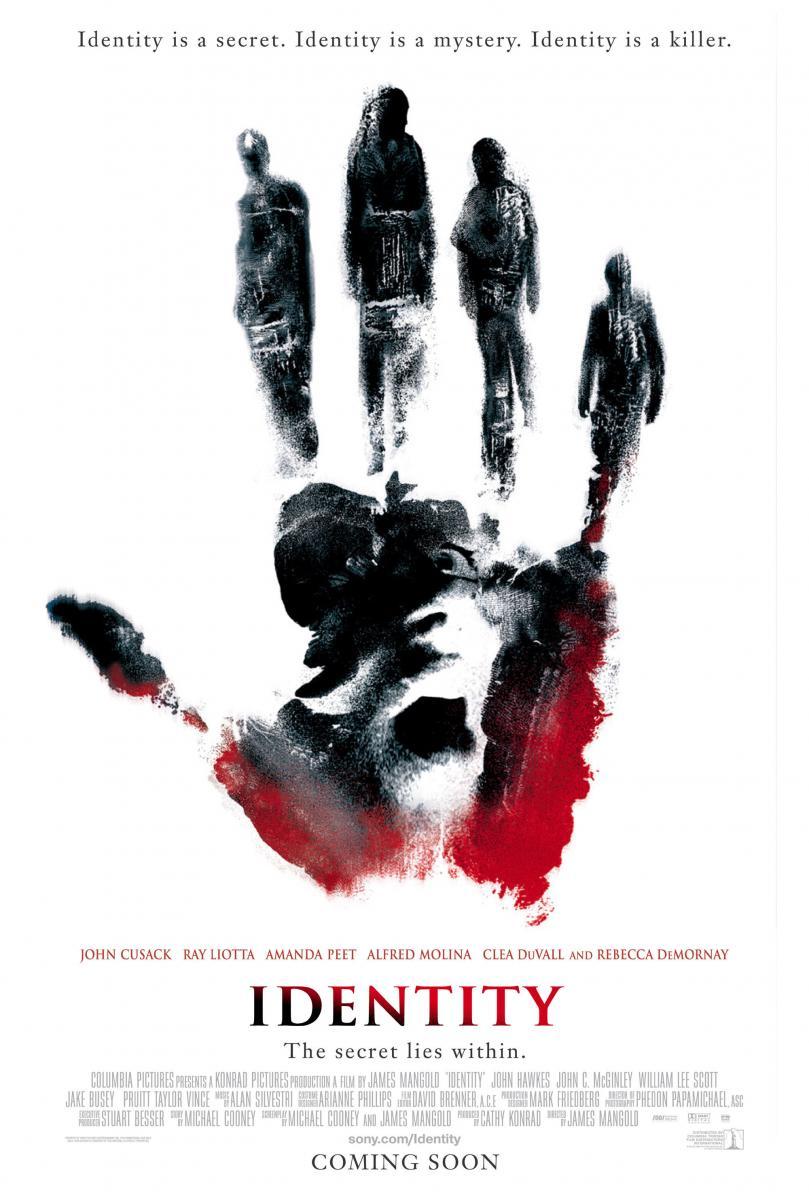 Tenéis en NETFLIX la película IDENTITY, un thriller psicológico sensacional sobre un grupo de personas que se ven obligadas a refugiarse en un hotel en medio del desierto sin ser conscientes que uno de ellos es un asesino. Dirige James Mangold.