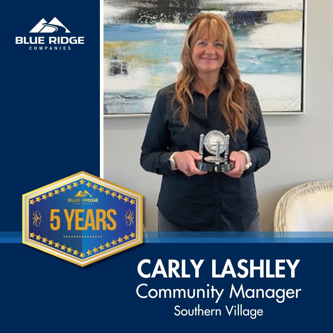 Join us in congratulating Carly Lashley on reaching an incredible 5-year milestone with Blue Ridge Companies! Carly has made a lasting impact during her time at Southern Village and now continues to bring her expertise and dedication to Willow Bridge.