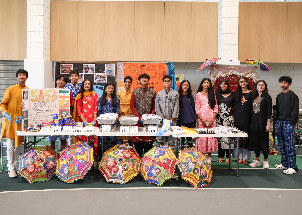 stevensonhs's tweet image. In case you missed it, our students brought Asia to the Field House! Shoutout to everyone involved and the attendees who made this event so special. Full gallery in today&apos;s Daily Digest. #seeyounextMonday