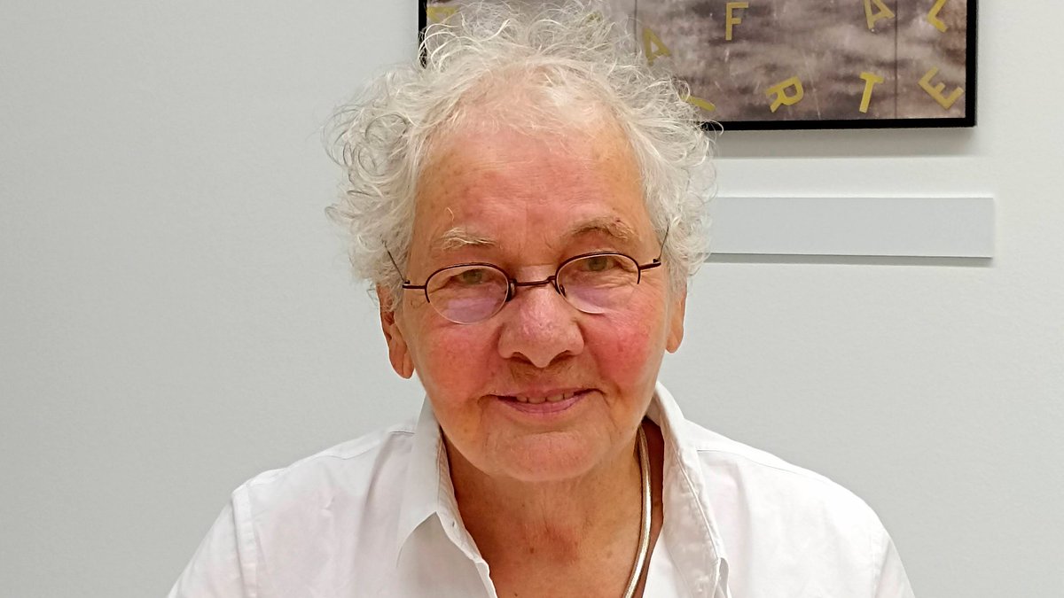 🎉 Hoy es el cumple de Christiane Nüsslein-Volhard (1942), bióloga alemana Nobel de Medicina en 1995 .
Sus estudios con la mosca Drosophila revelaron los genes que controlan el desarrollo embrionario, sentando las bases de la biología del desarrollo moderna.
#MujeresEnLaCiencia
