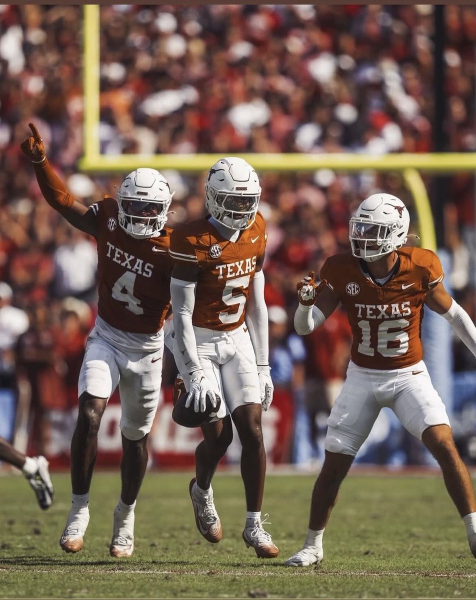 AGTG Blessed to say <a href="/TexasFootball/">Texas Football</a> has offered… <a href="/ChadSimmons_/">ChadSimmons</a> <a href="/GregBiggins/">Greg Biggins</a> <a href="/adamgorney/">Adam Gorney</a> <a href="/On3sports/">On3</a> <a href="/Rivals/">Rivals</a> <a href="/247Sports/">247Sports</a> <a href="/LBPoly_Football/">Long Beach Poly Football 🐇🏈</a>
