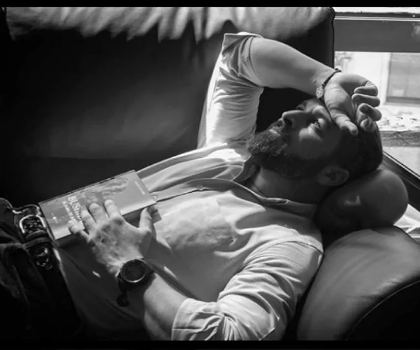 Juliobertus's tweet image. Antonio Fernández pensando en poner a Perales contra el Extremadura,ya recuperado de su lesión,para coronarse y salir a hombros como Morante en las ventas........