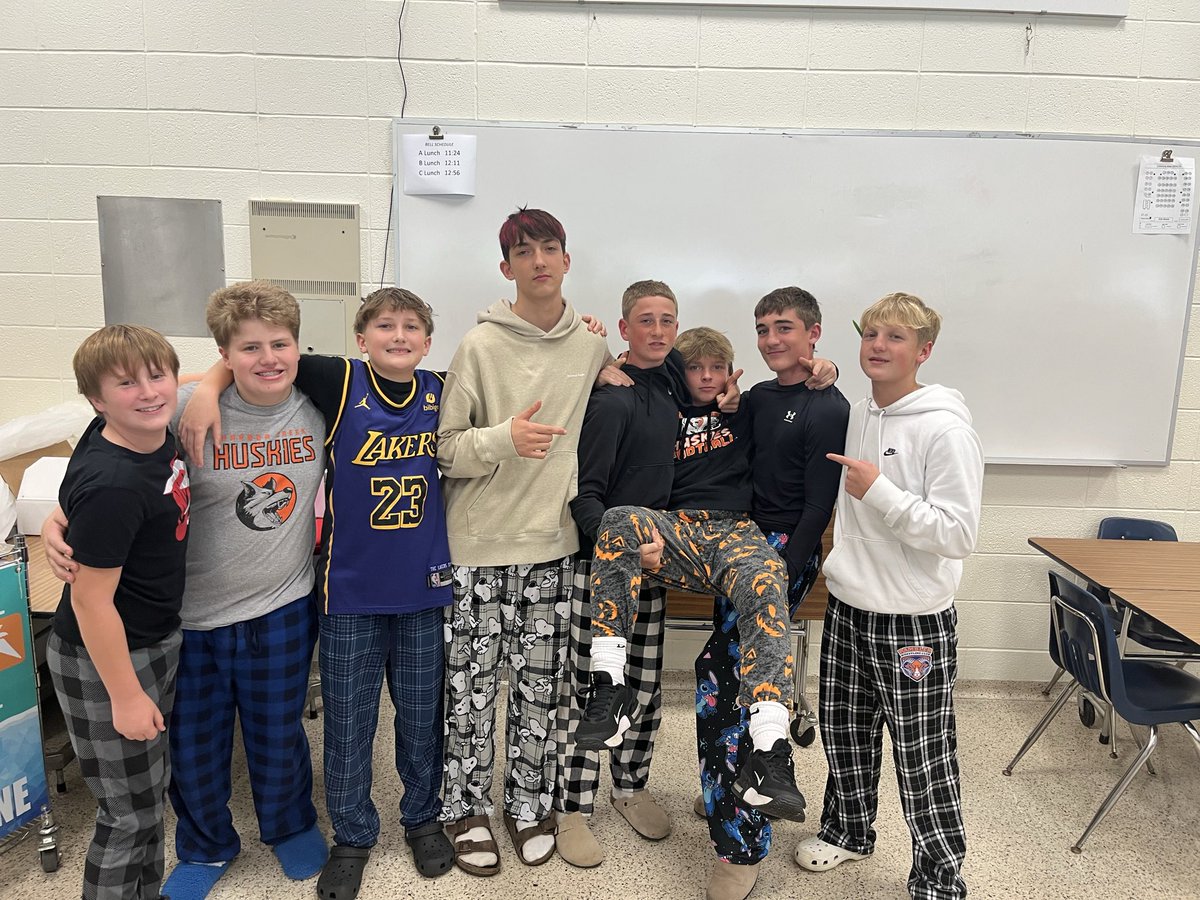 HCJuniorHigh's tweet photo. Battle of the Bridge Spirit Week’s Day #1 was Pajama Day. Our JH was all in it today! #IMPACT360 @HCSDHuskies @HCSDAthletics https://t.co/7JtHDxFC23
