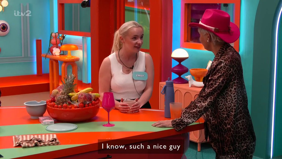 Two idiots telling each other "you're right" #BBUK